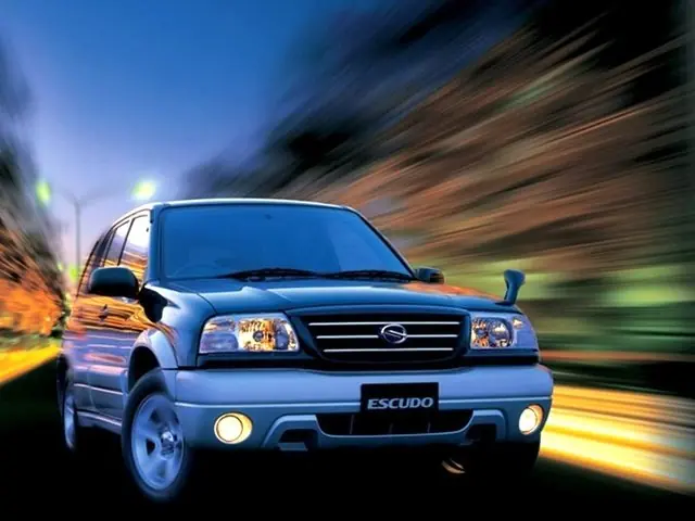 Suzuki Escudo (TD62W, TL52W) 2 поколение, рестайлинг, джип/suv 5 дв. (04.2000 - 04.2005)
